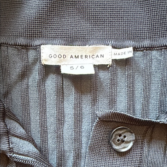 Good American Navy Ribbed Button-Front Top - Picture 2 of 2
